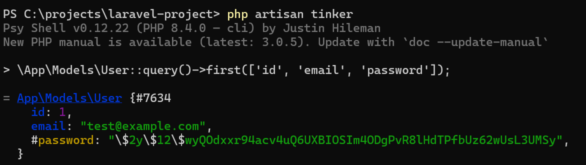 Salida de Tinker mostrando el campo de contraseña ya almacenado como hash